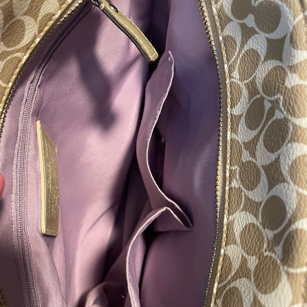 *EUC* COACH Heritage Chelsea Signature Shoulder Tote Bag/Purse - White & Gold - Picture 9 of 16
